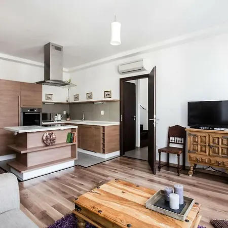 Apartment Szondi Duplex